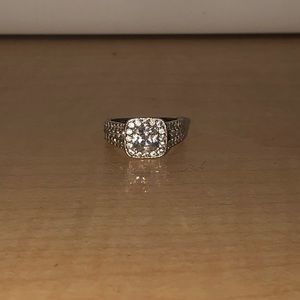 A size 7 ring